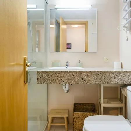 Miquel 1 - Piso Con Parking Y Wifi En El Centro Apartment *